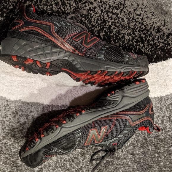 New Balance Men's Trail Sneakers - Size 7.5 4E - Picture 3 of 7